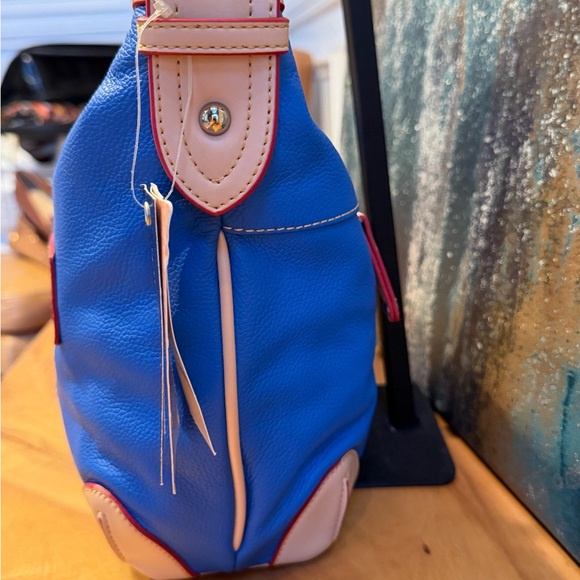 Tignanello All Star Blue Pebbled Leather Shoulder Bag!
Brand new with tags. - Picture 8 of 15